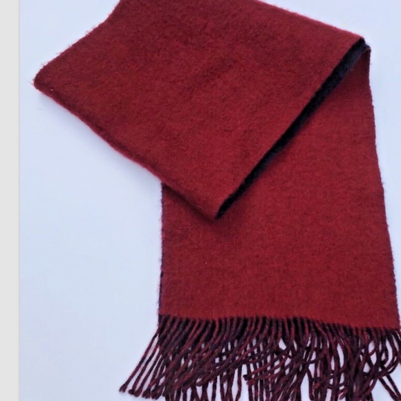 Reversible burgundy and deep navy colours very classy  wool  scarf - Picture 2 of 3